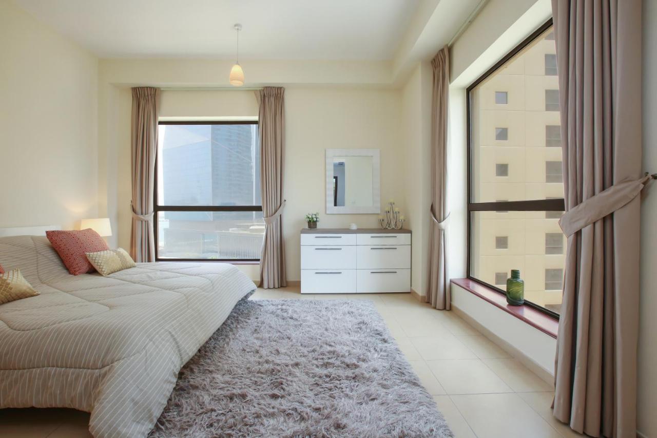 Apartment Lovely Two Bedroom Apartment Next To The Beach *