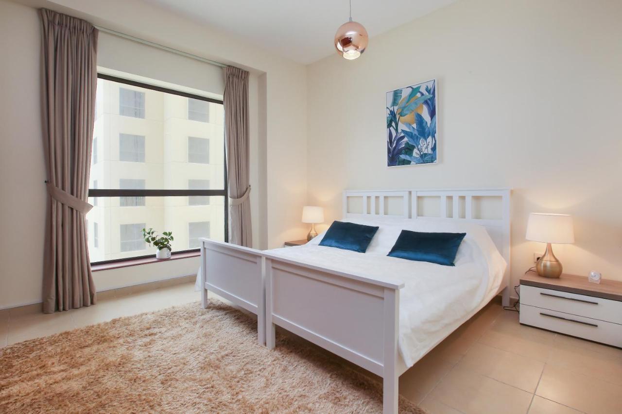 Lovely Two Bedroom Apartment Next To The Beach Apartment