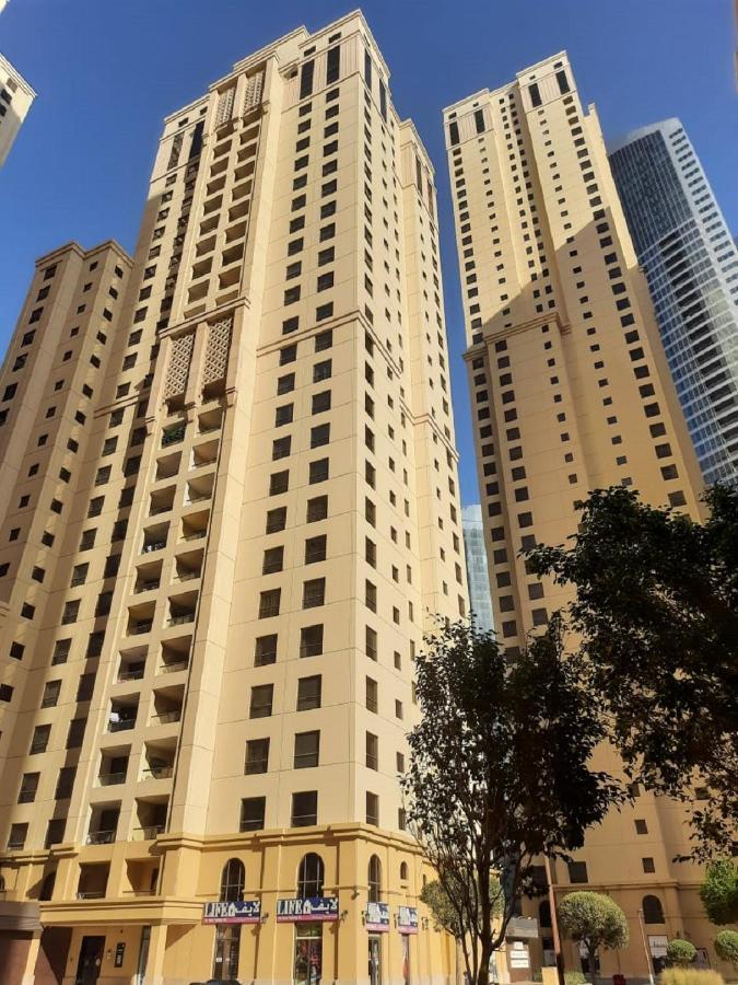 Apartment Lovely Two Bedroom Apartment Next To The Beach Dubai